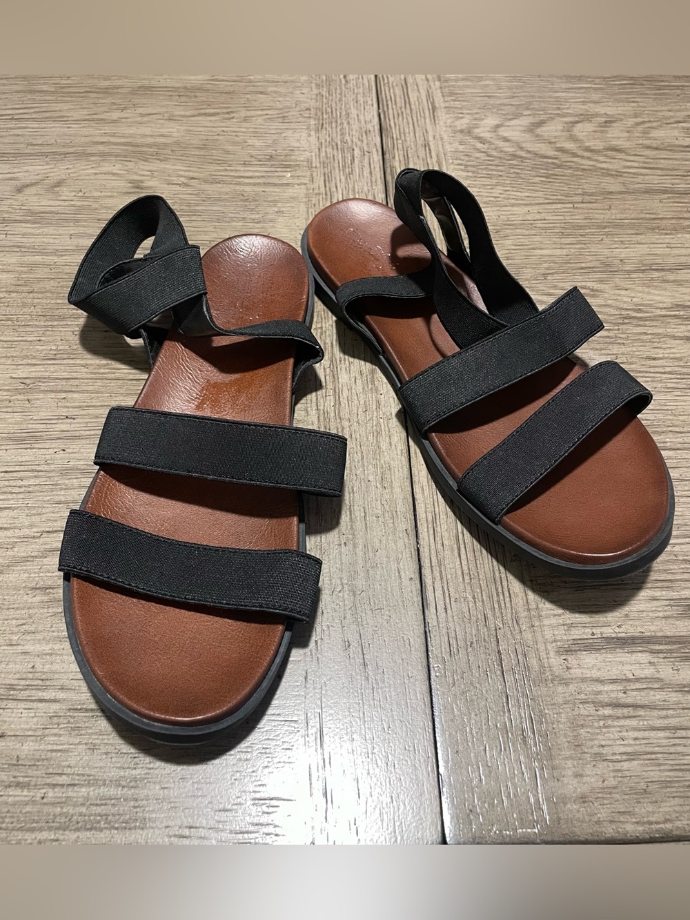 Merona strappy sandals, women’s size 9. Worn once